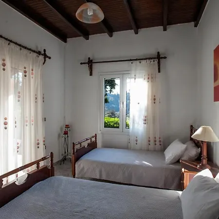 Antipernoi Green Yard Family Holiday Home Sidari Corfu מראה חיצוני תמונה